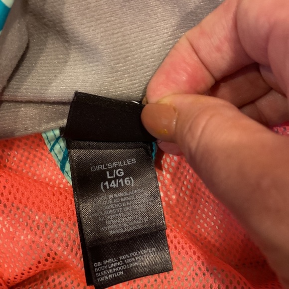 The North Face girls windbreaker Large - Picture 11 of 12